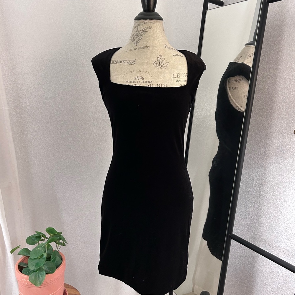 Elegant Black Dress